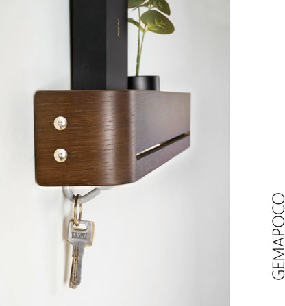 Key Holder Wall Mount with Shelf | 17 inch | Oak | 5 Retractable Hooks | Minimalist | Space-Saving | Modern Wall Coat Hooks | Wooden Key Rack for Entryway & Hallway
