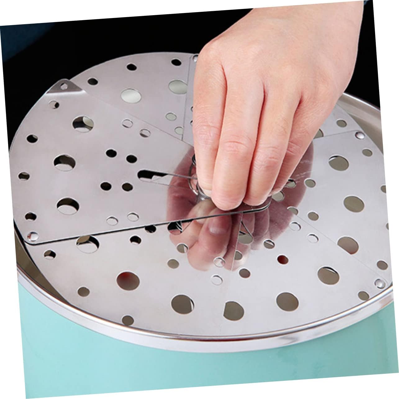 Ciieeo 1Pc Adjustable Stainless Steel Spill Cover Versatile Spill Stopper Lid for Pots and Reliable Overflow Prevention for Cooking and Kitchen Use