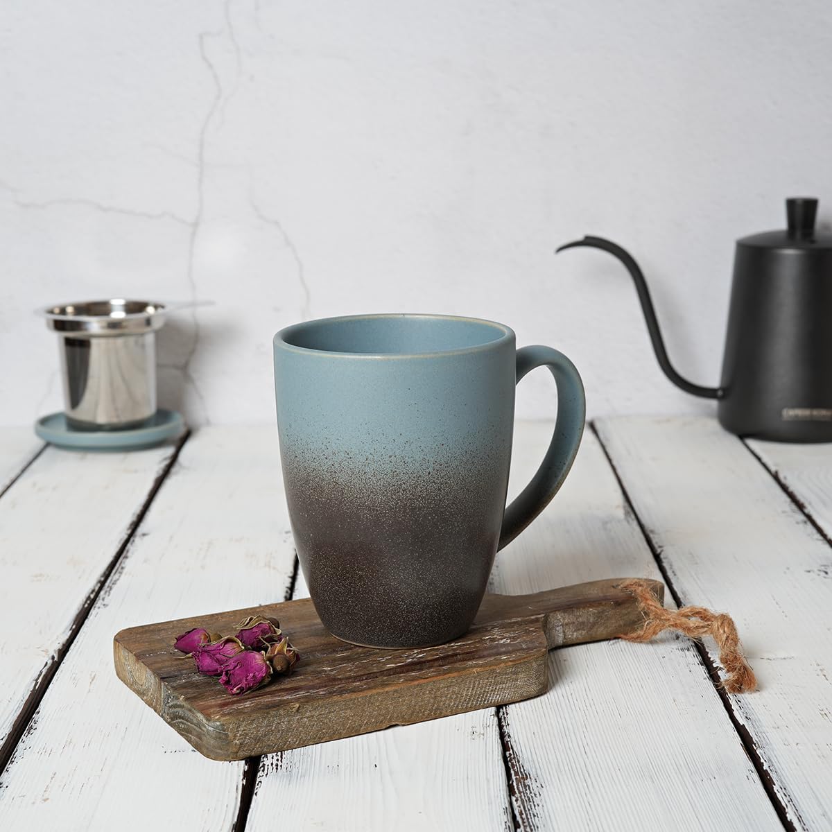 Bosmarlin Ceramic Tea Cup with Infuser and Lid, 13.5 Oz, Loose Leaf Tea Steeper Mug with Strainer, Microwave and Dishwasher Safe, Reactive Glaze (13.5 Oz, Pale Green)