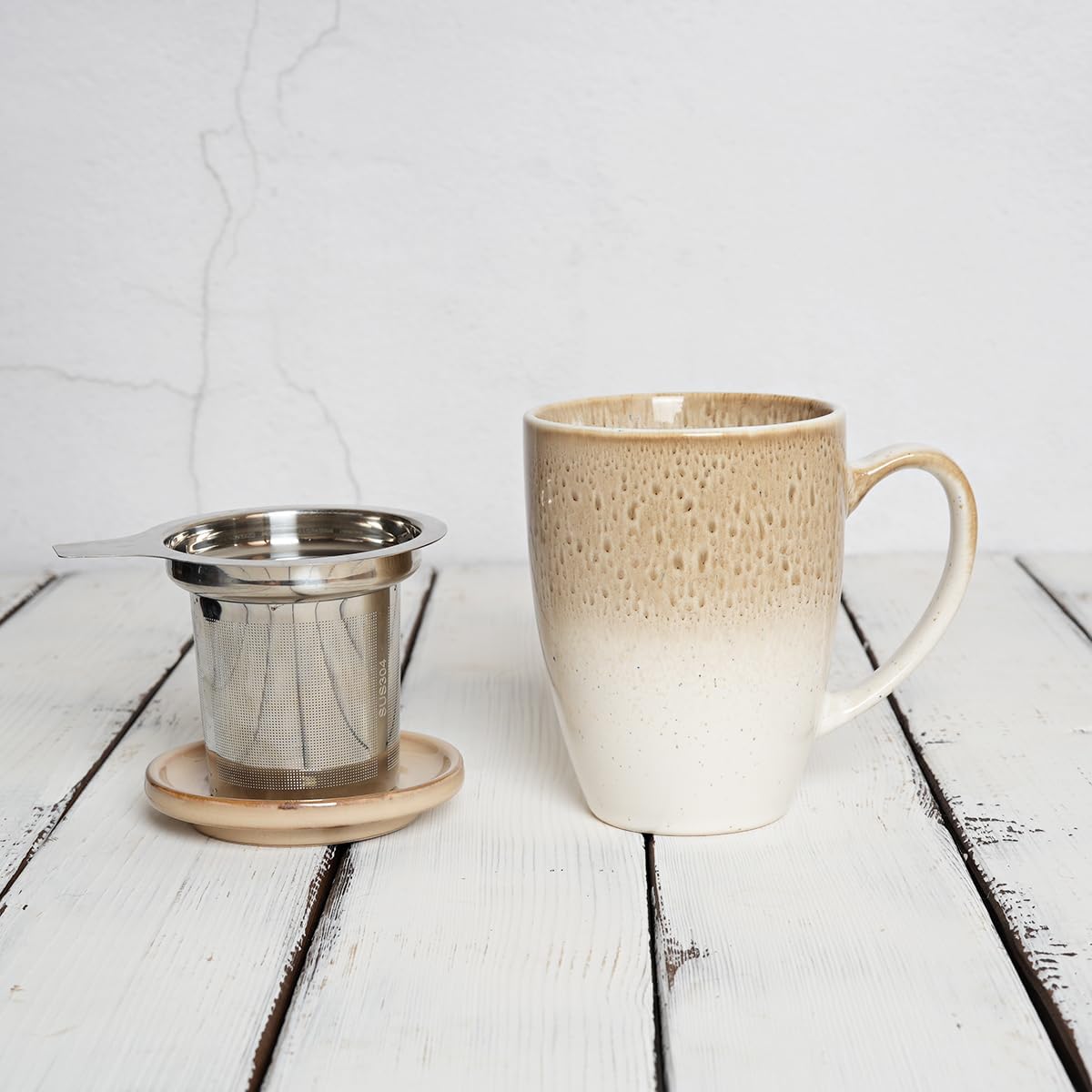 Bosmarlin Ceramic Tea Cup with Infuser and Lid, 13.5 Oz, Loose Leaf Tea Steeper Mug with Strainer, Microwave and Dishwasher Safe, Reactive Glaze (13.5 Oz, Pale Green)