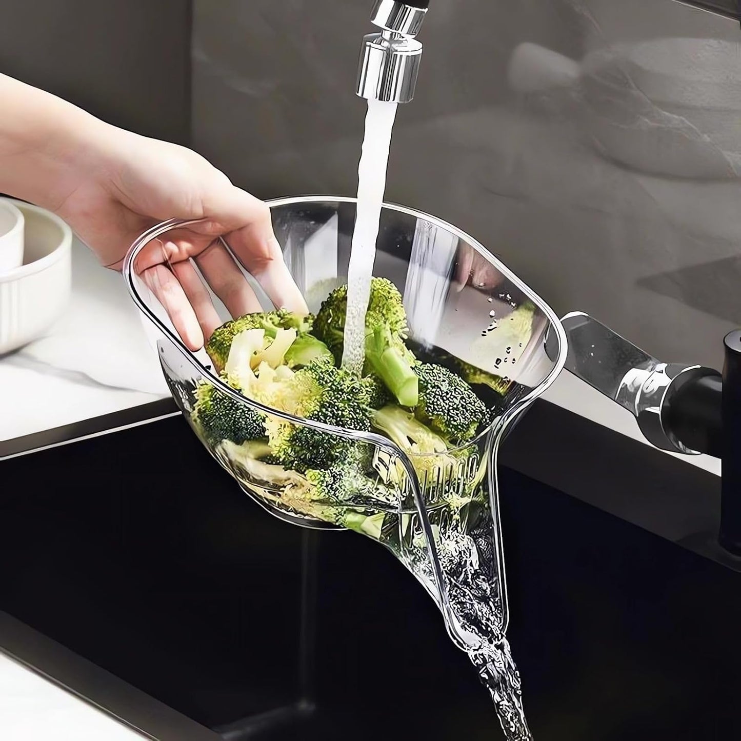 Multi-functional Drain Basket - 2024 New Fruit Cleaning Bowl with Strainer Container, Kitchen Sink Food Catcher Drainer Rinser Vegetable Washing Filter over the Colander (1PC, Clear)