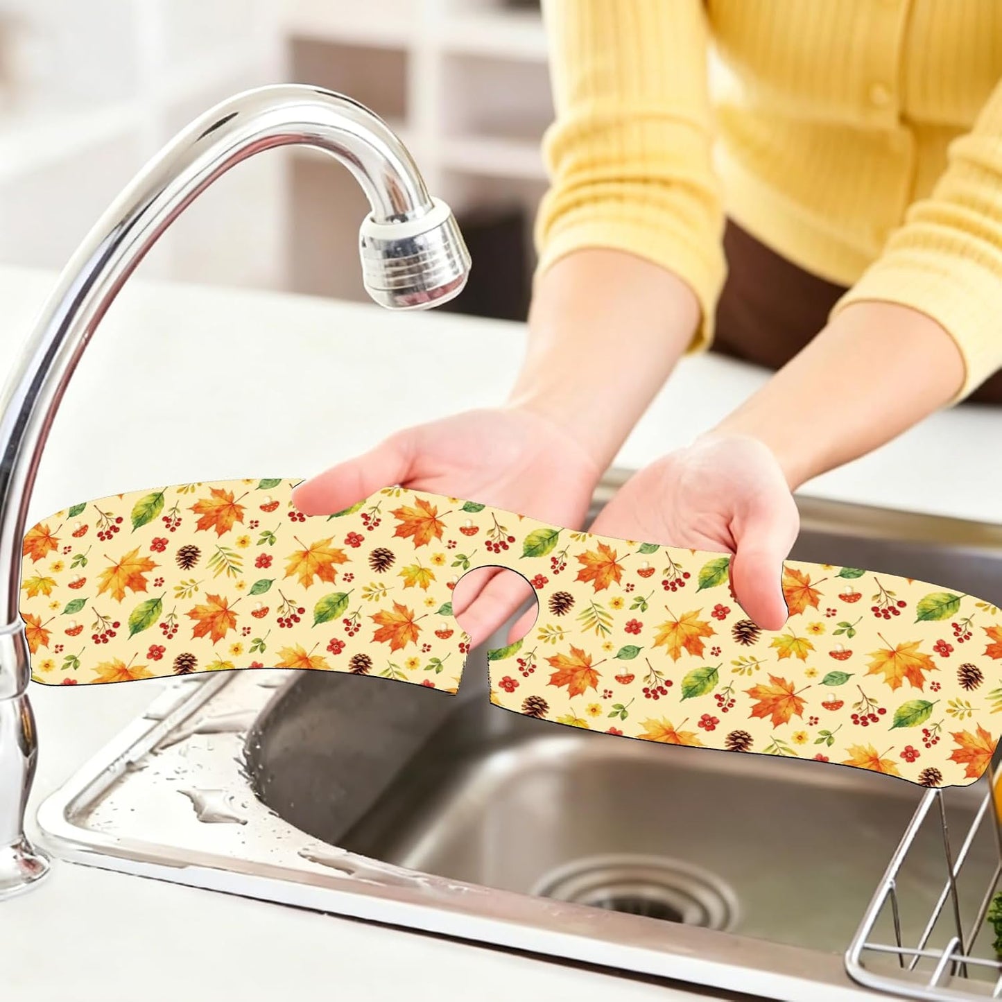 2Pcs Peonies Kitchen Sink Splash Guard Faucet Mat Vintage Florals Faucet Mat For Bathroom Kitchen 5.5x23.6In