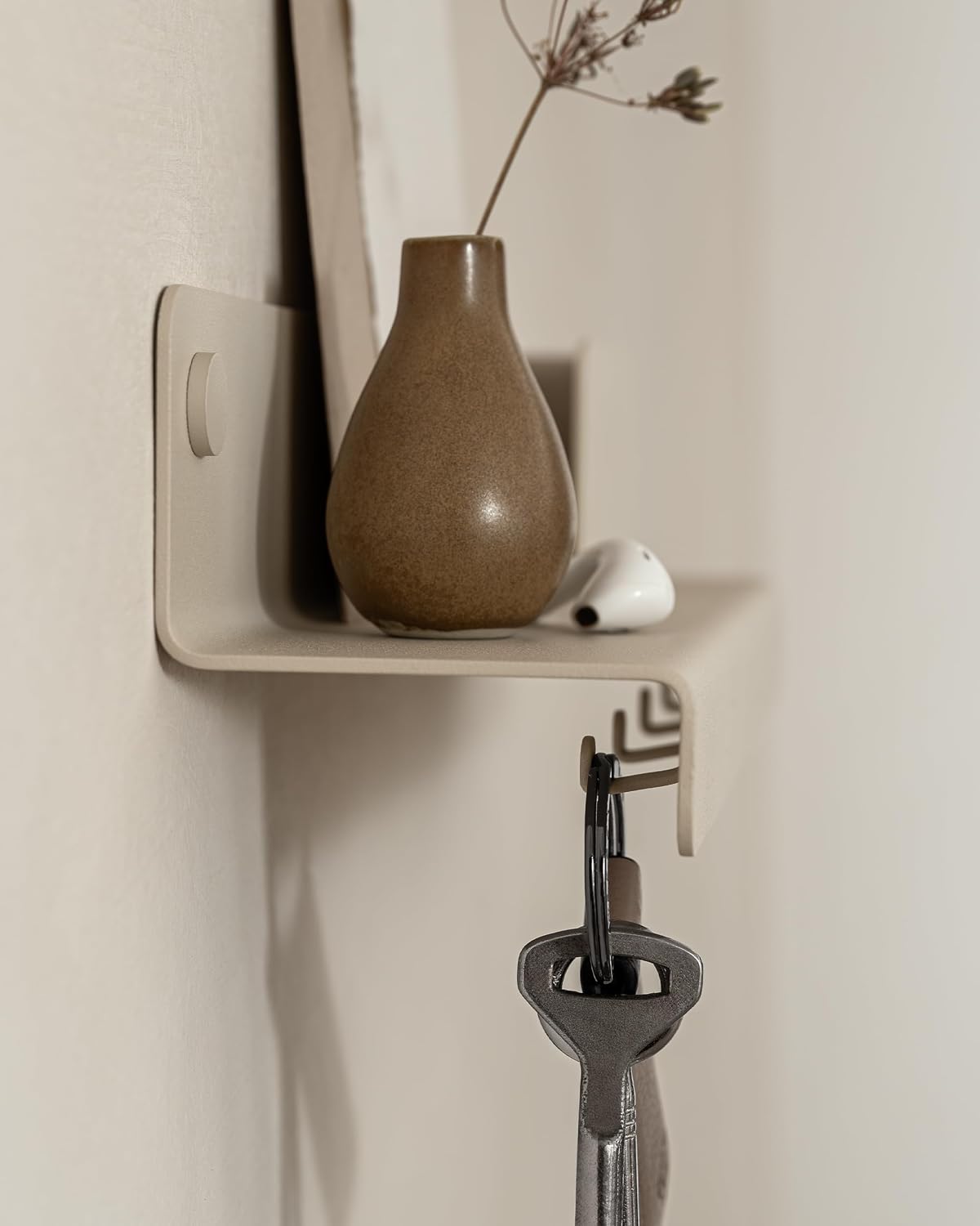 Kazai. Key Holder for Wall 'Holmsen' | Minimalist Key Hooks Design from Berlin | Modern Key Hanger with Metal Shelf | Key Hook Wall Mounted as Hallway Furniture | Sand Taupe
