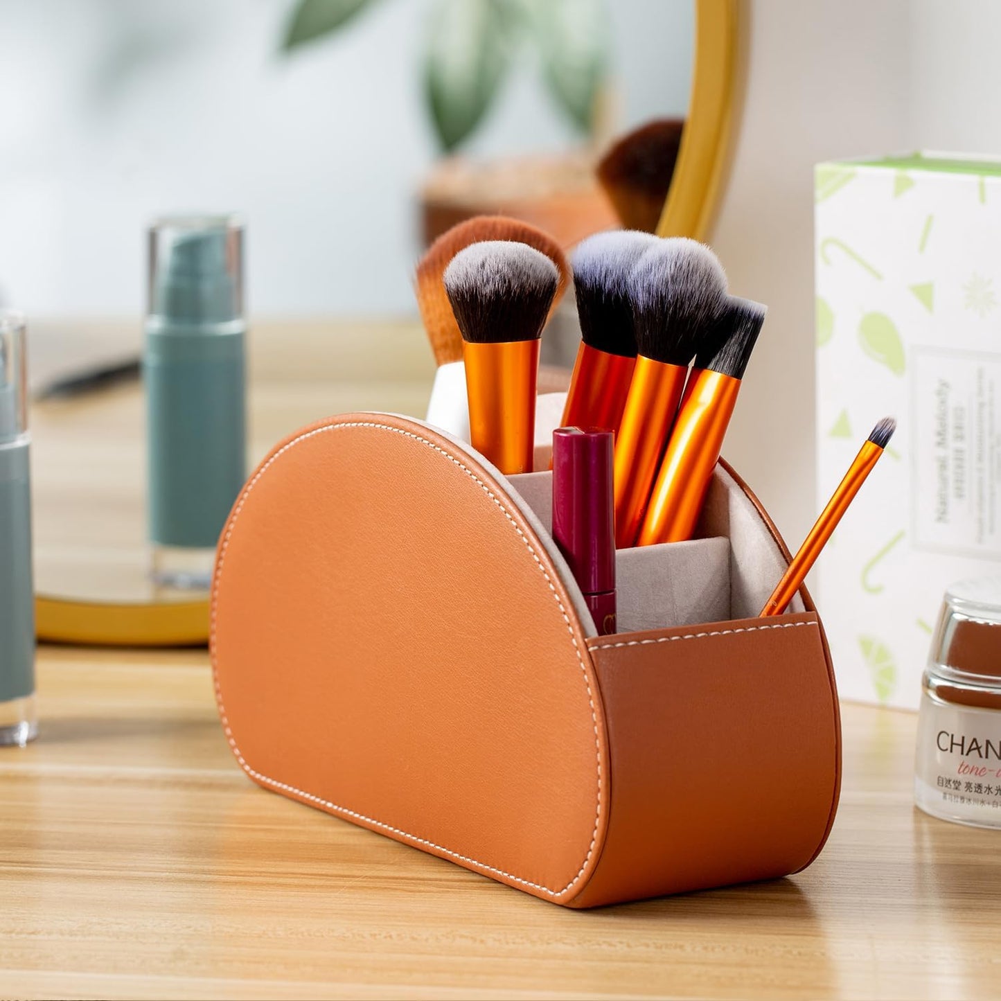 Remote Control Holders Organizer Box with 5 Compartment PU Leather Caddy | Multi-functional Office Desk Storage Caddy Store Tv Remote for Media Player,Brush,Pencil,Glassees&Office Supplies