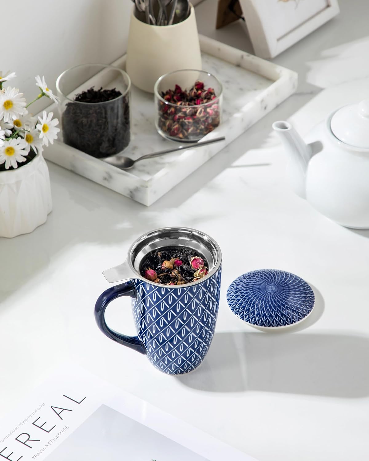 vancasso SELENE Porcelain Tea Mug, 18 oz Porcelain Tea Cup with Infuser and Lid Steeps Loose Leaf Tea, Microwave & Dishwasher Safe, Five-Leaf Clover