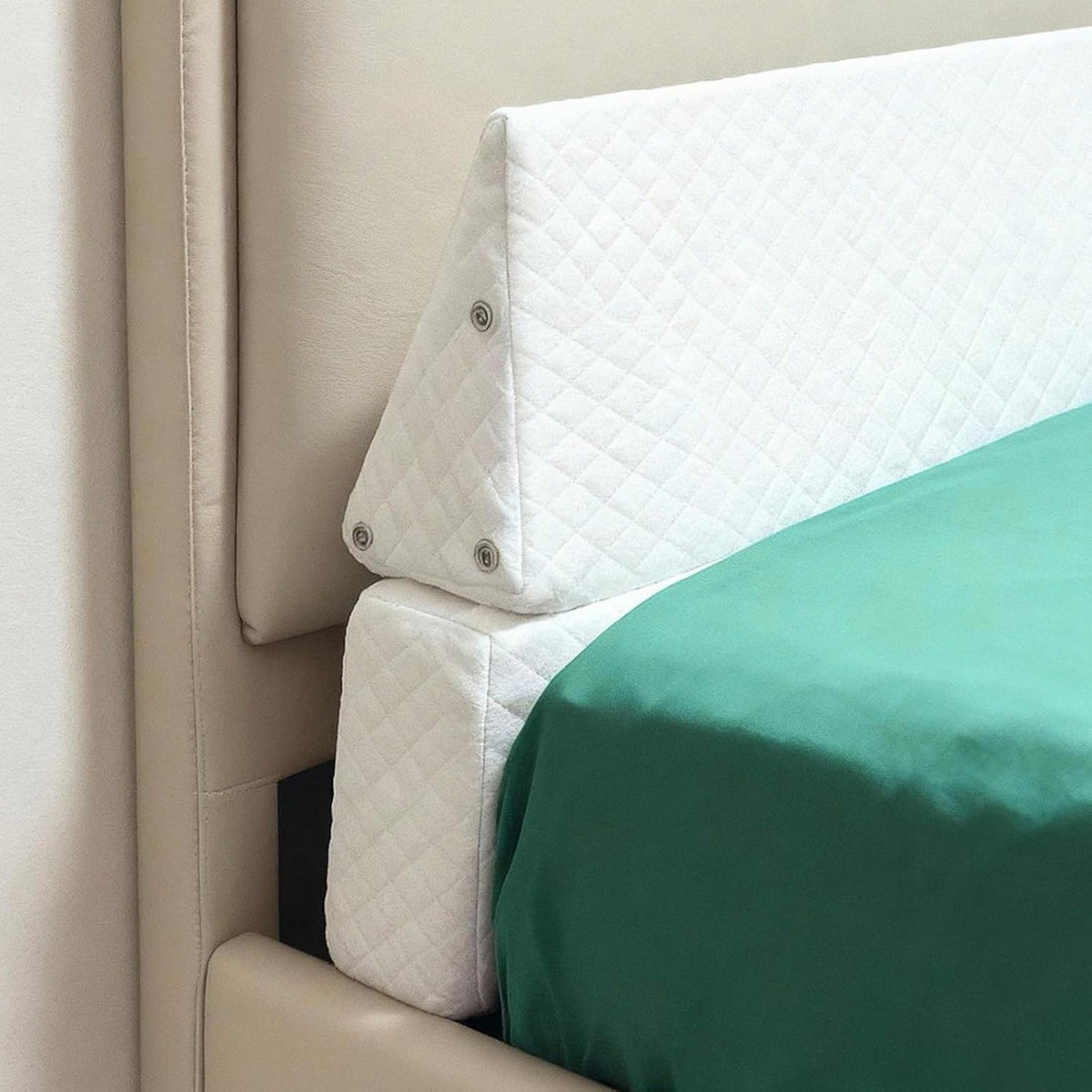 JZHLLA Foldable Pillow Wedge for Headboard Gap 76x6x6in White Cotton Bed Gap Filler with Snap-on Storage Bags Adjustable Pillow Wedge for Headboard Gap