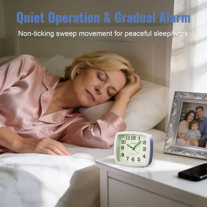 Lamisola Analog Travel Alarm Clock for Bedroom, Small Desk Clock Black