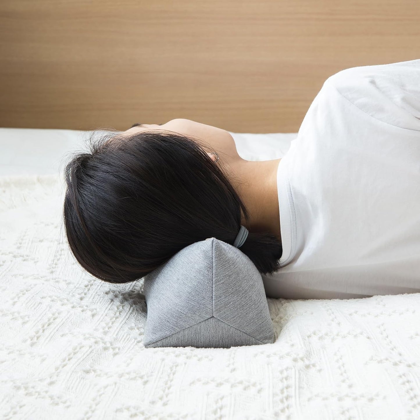 Buckwheat Neck Support Pillow Cervical Neck Cylinder Bolster Pillow,Buckwheat Hulls Adjustable Roll Pillow,Neck Pain Relief for Back and Side Sleepers Round Pillows for Lunch Break beige, 6*15 inch