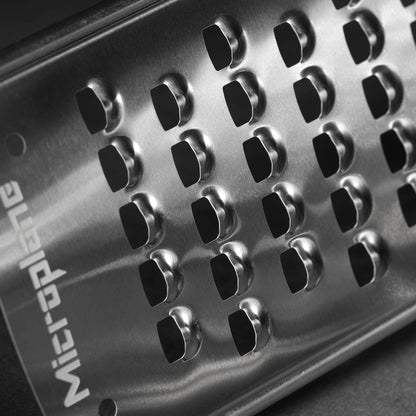 Microplane Gourmet Series Cheese Grater with Soft Touch Handle (Extra Coarse, Black)