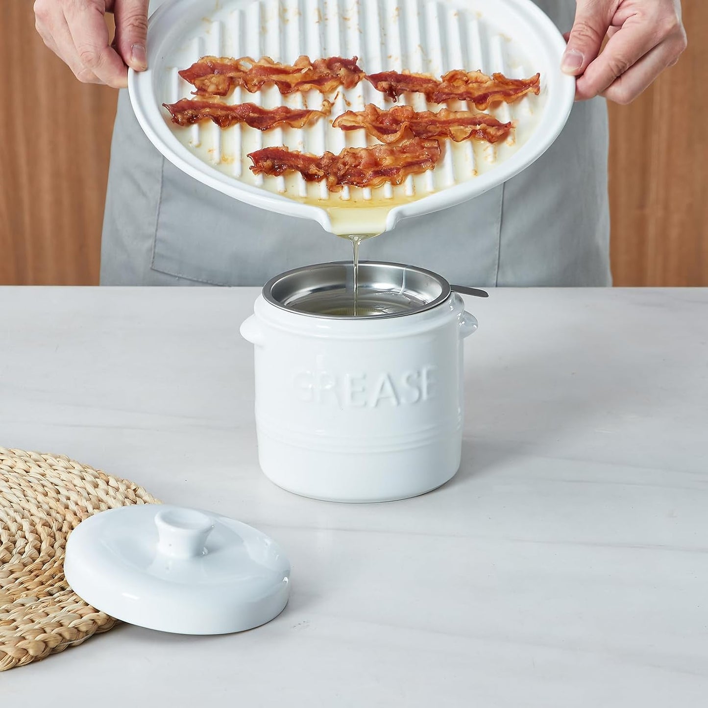 ONEMORE Microwave Bacon Cooker, Ceramic Bacon Tray with Splatter Cover | Meat Rack for Oven Cooking Crispy Bacon Maker with Collapsible Lid - 13 inch Round Bacon Dish Plate, Dishwasher Safe, White
