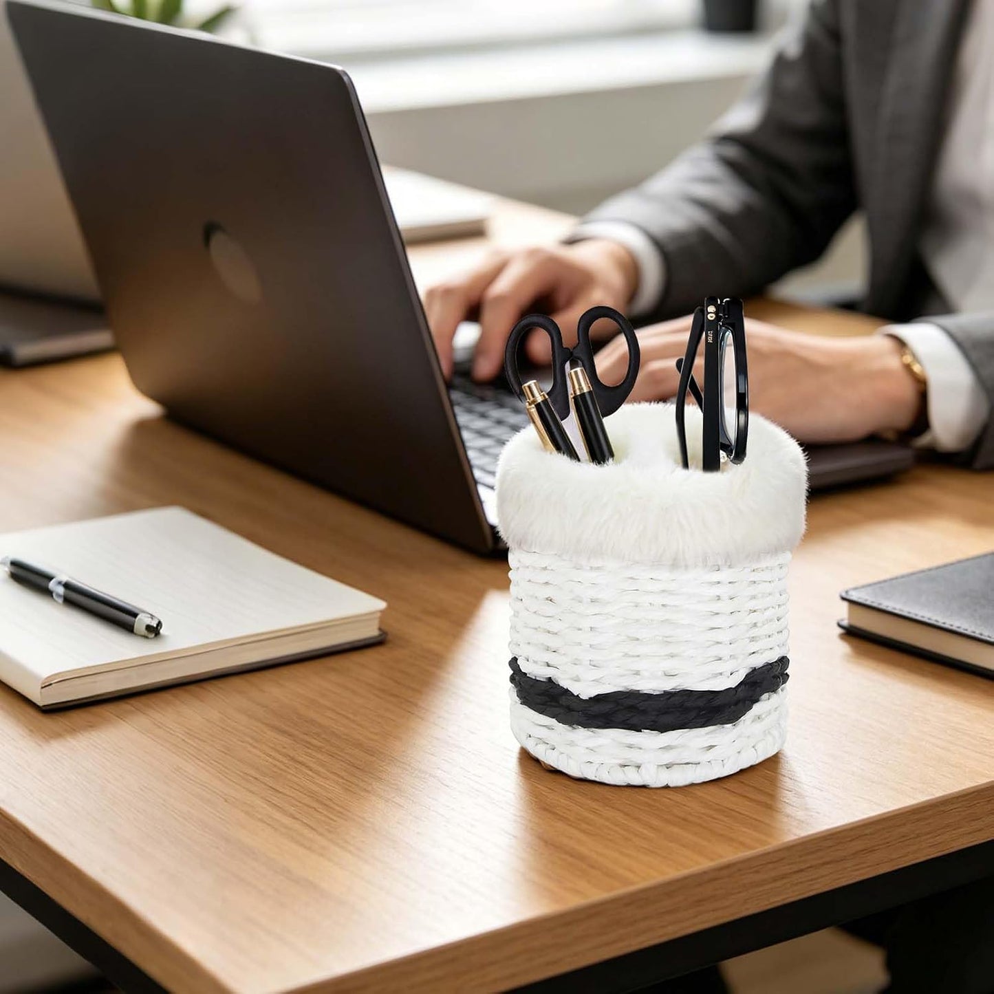 Paper Rope Plush Lined Eyelasses Holder Stand for Nightstand Desk