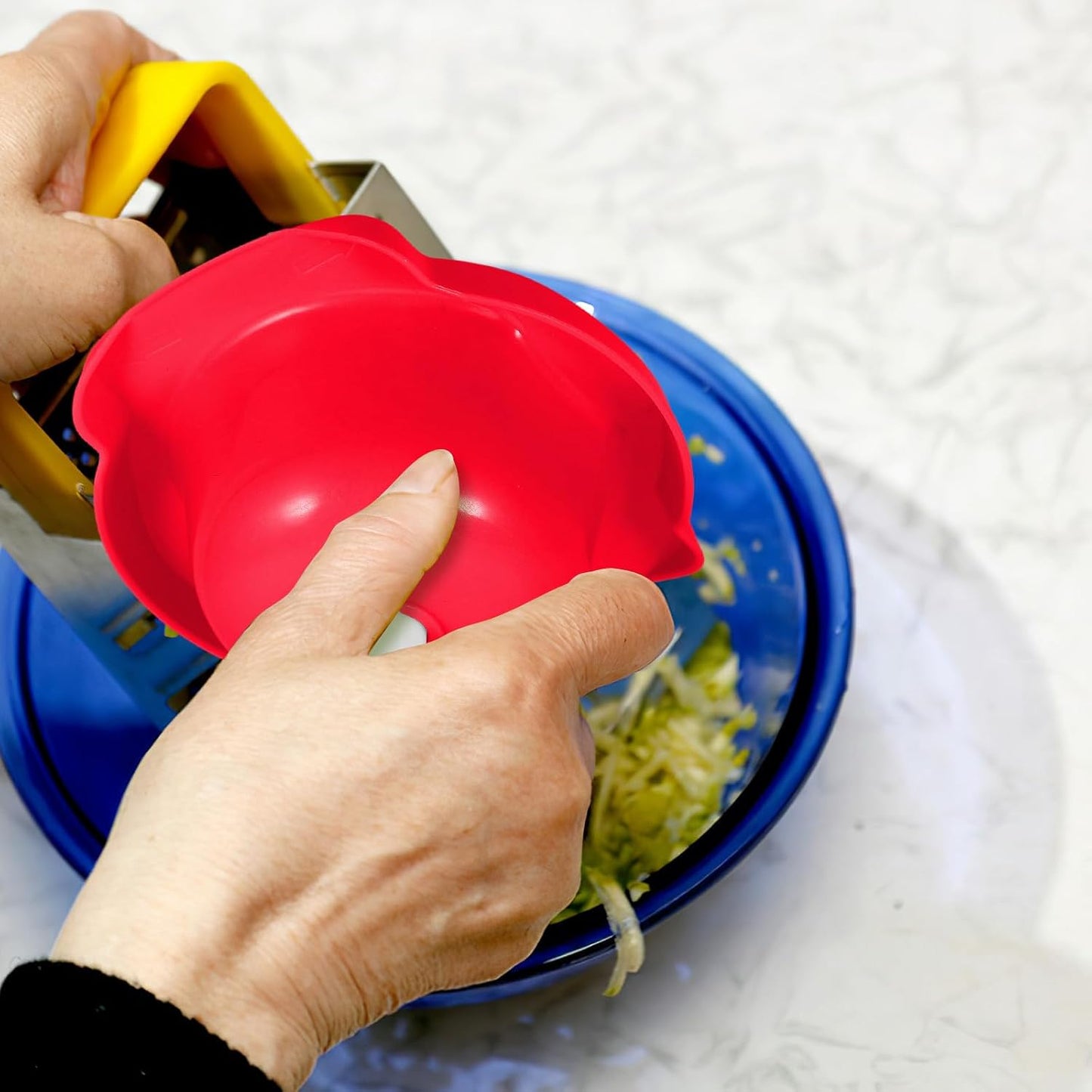 Ergonomic Chef Finger Guard for Vegetable Cutting Safety Quick and Efficient Hand Protector for Grater and Mandolin Slicer Versatile Kitchen Tool for Home and Restaurant Use