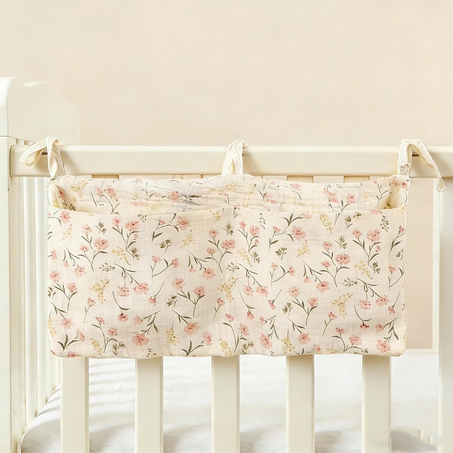 Baby Bedside Hanging Storage Bag Muslin Cotton Teddy Bear, Crib Diaper Caddy Organizer 2 Pockets, Nappy-Dormitory Nursery Organization Holder for Cribs, Playard or Wall Milk Bottle Bib Organizing