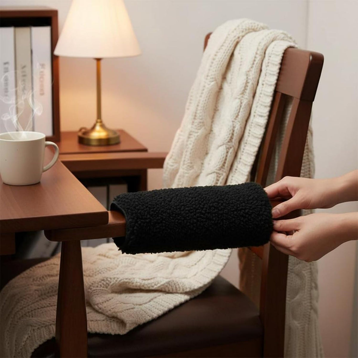 Lamb Wool Armrest Pad Soft Sherpa Fleece Cushion Protects Chair Armrests Relieves Discomfort Non-Slip Hook-and-Loop Suitable for Office Chair Elderly Home, White