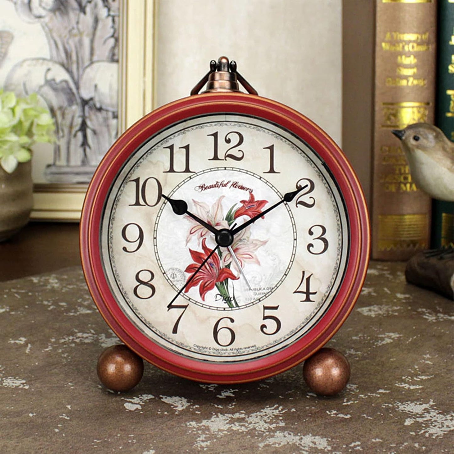 Maxspace 5.2in Analog Clock, Retro Silent Desk Clock Non-Ticking & Battery Operated with Quartz Movement,Clock Decor for Bedroom Living Room