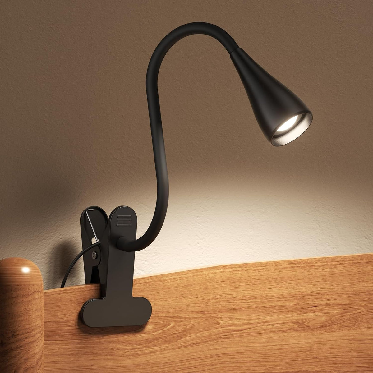 LED Neck Reading Light, Bendable Rechargeable Book Light 110-hr Lasting