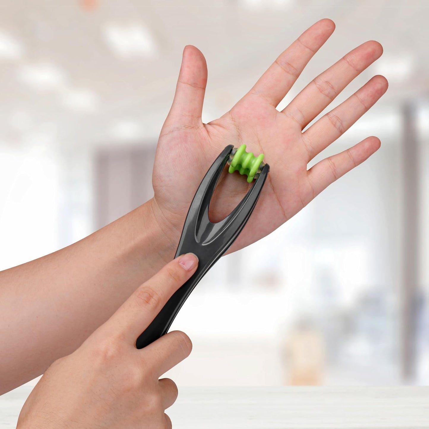 EcoEarth Finger & Hand Massager for Deep Tissue Comfort - Acupressure Massage Rollers for Arthritis, Carpal Tunnel, Stress & Pain Relief - Dual Sided Massage Therapy for Hands, Palm & Wrist