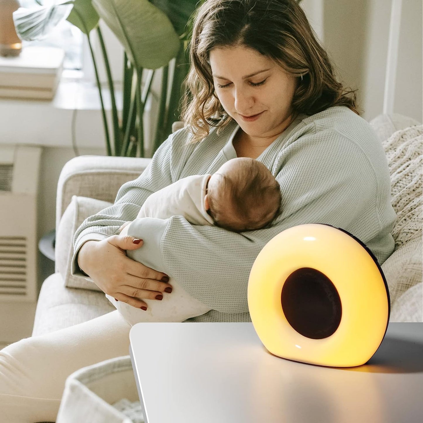 DailyBody Sound Machine White Noise Machine with 30 Soothing Sounds 12 Colors Night Light 32 Levels Volume 5 Timers & Memory Function Effectively Blocks Noise Ideal Sleep Machine for Baby Kids Adults