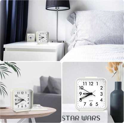 ORIA Analog Alarm Clock, Battery Operated Analog Travel Clock, Small Bedside Clock with Night Light, Snooze, Gradual Rise Alarm, for Bedroom, Office, Travel