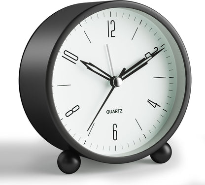 JALL Analog Alarm Clock, 4 inch Super Silent Non Ticking Small Clock with Night Light, Battery Operated, Simple Design, Old Fashioned Style Ideal Decor, for Bedroom, Bedside, Desk, Adult, Gift, Green
