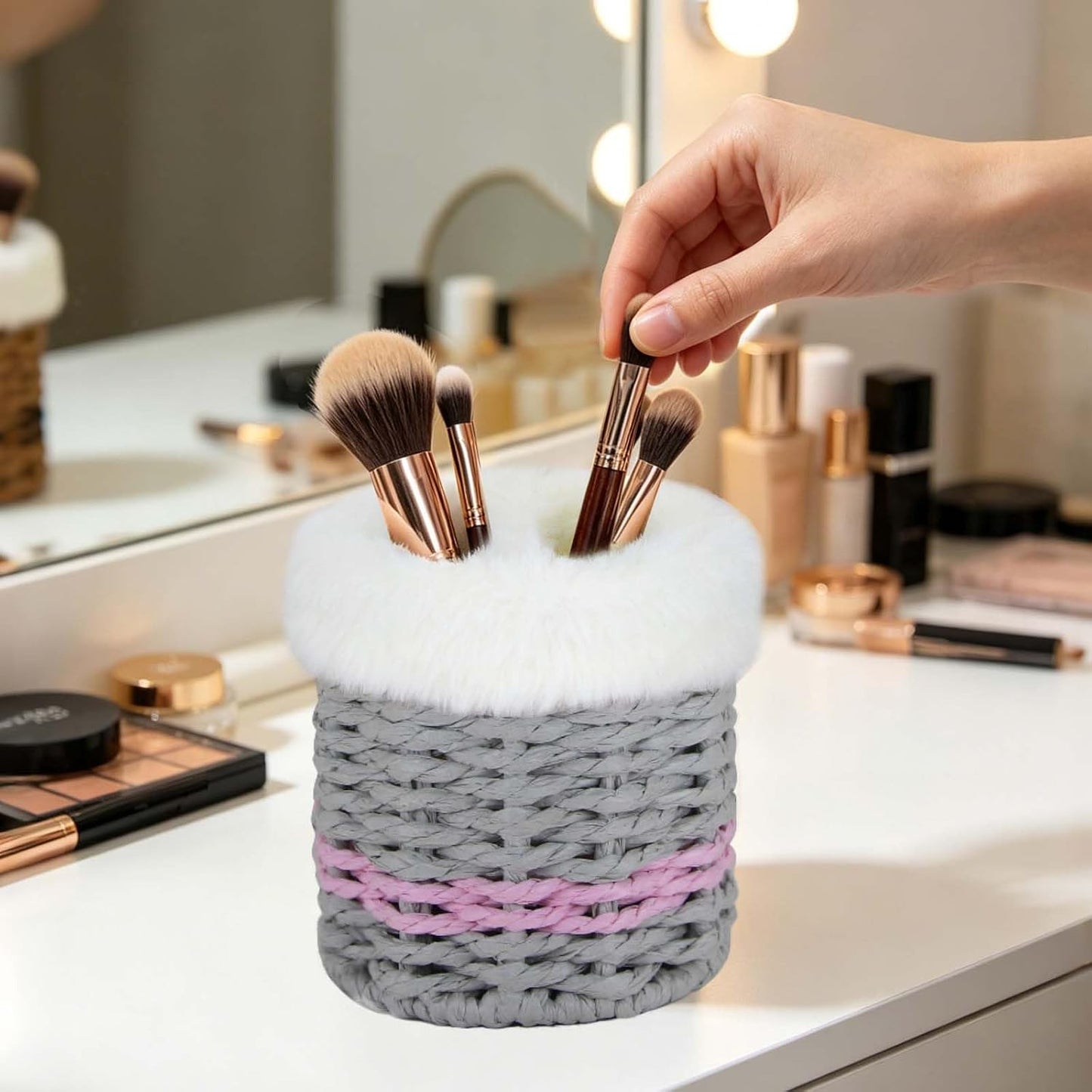 Paper Rope Plush Lined Eyelasses Holder Stand for Nightstand Desk