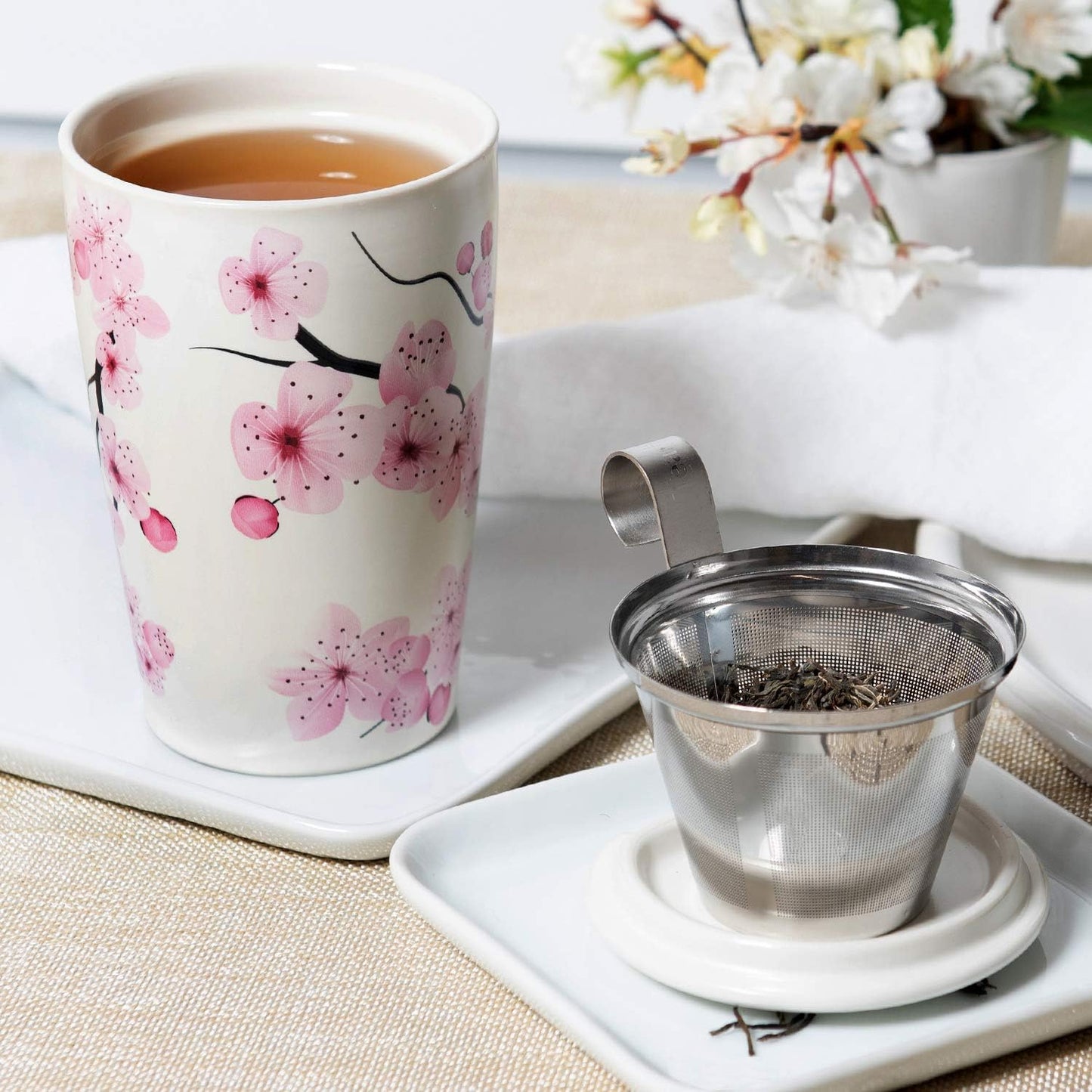 Tea Forte Double-Walled Ceramic Kati Cup, Noir, 12 oz | Insulated Ceramic - Stainless Steel Loose Leaf Infuser - Keeps Tea Hot Longer - Lid Included - Microwave & Dishwasher Safe