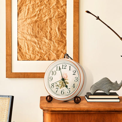 Maxspace 5.2in Analog Clock, Retro Silent Desk Clock Non-Ticking & Battery Operated with Quartz Movement,Clock Decor for Bedroom Living Room