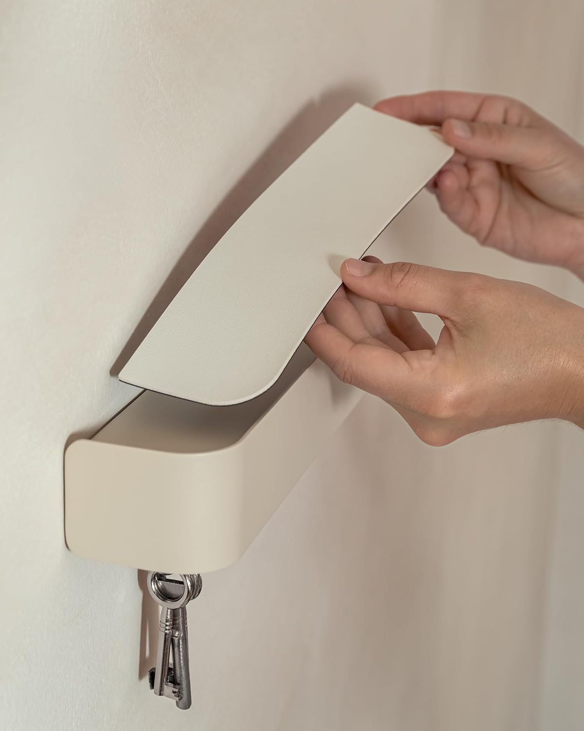 Kazai. Key Holder for Wall 'Tone' | Minimalist Key Hooks Design from Berlin | Modern Key Hanger with Metal Shelf | Key Hook Wall Mounted as Hallway Furniture | Black