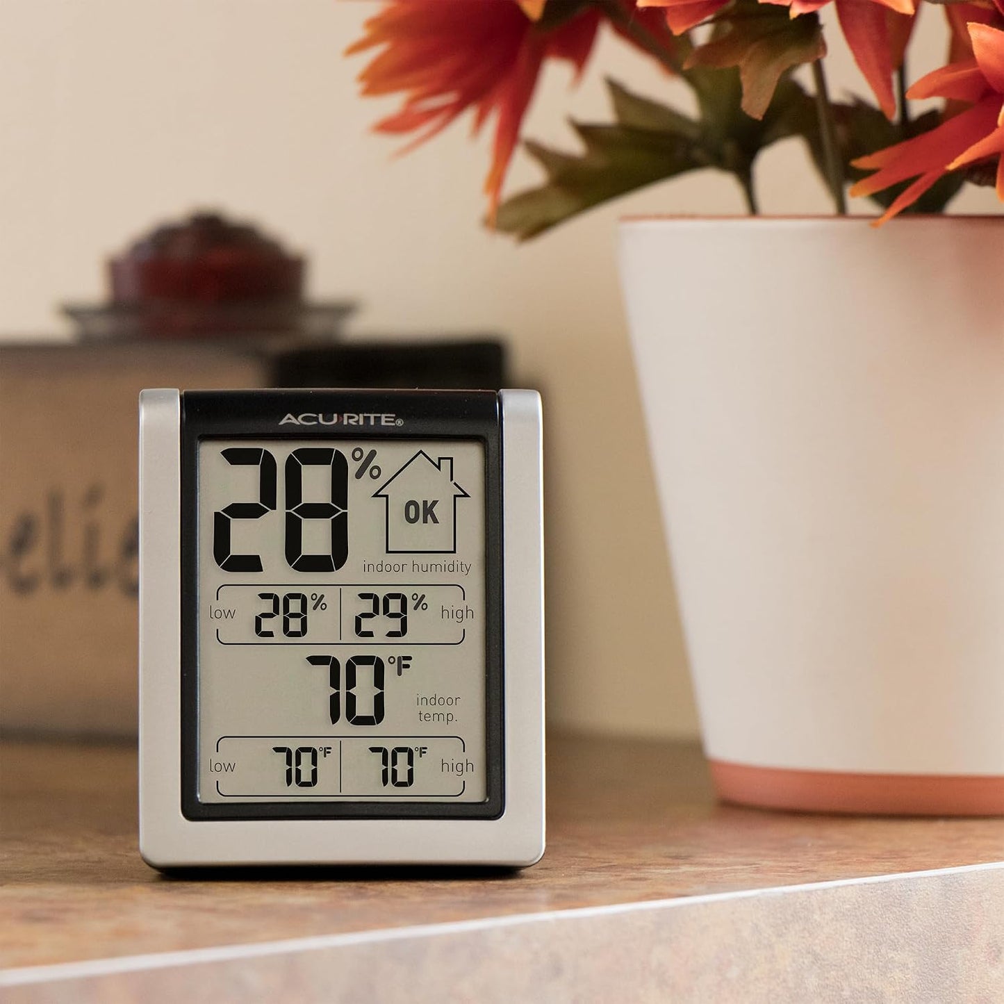 AcuRite Digital Indoor Thermometer and Hygrometer, Classic