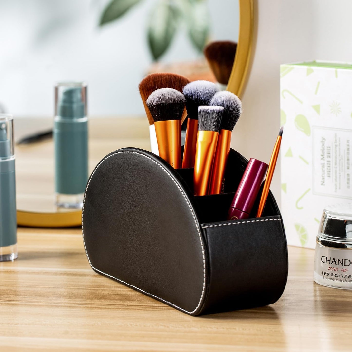 Remote Control Holders Organizer Box with 5 Compartment PU Leather Caddy | Multi-functional Office Desk Storage Caddy Store Tv Remote for Media Player,Brush,Pencil,Glassees&Office Supplies