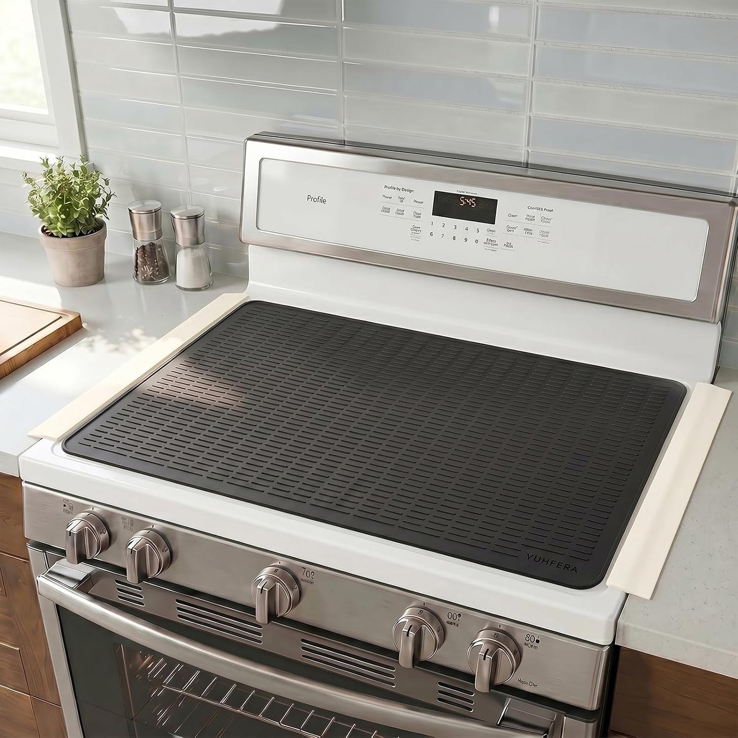 Silicone Stove Gap Covers with Stainless Steel, Oven Gap Filler Seals Gaps Between Stovetop and Counter, Stove Gap Guards Range Trim Kit, Easy to Clean Stove Gap Guard (Black 2 Pack,25")