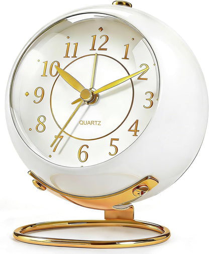 Analog Alarm Clock, Retro Small Desk Clock with Night Light, Backlight Cute Simple Design, Silent Non-Ticking, Battery Powered, Clock for Bedroom,Travel,Kitchen,Bedside Desktop Decor