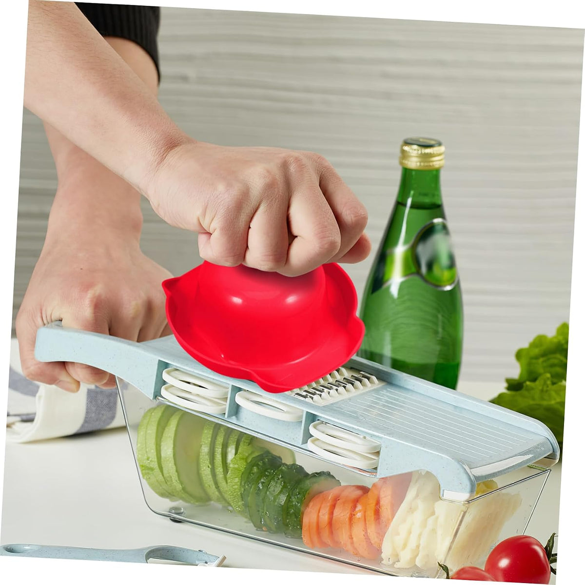 SOLUSTRE Vegetable Cutting Guard Finger Protector for Slicing Food Safety Holder Non-Slip Grip for Kitchen Use Compatible Mandoline Slicer and Grater