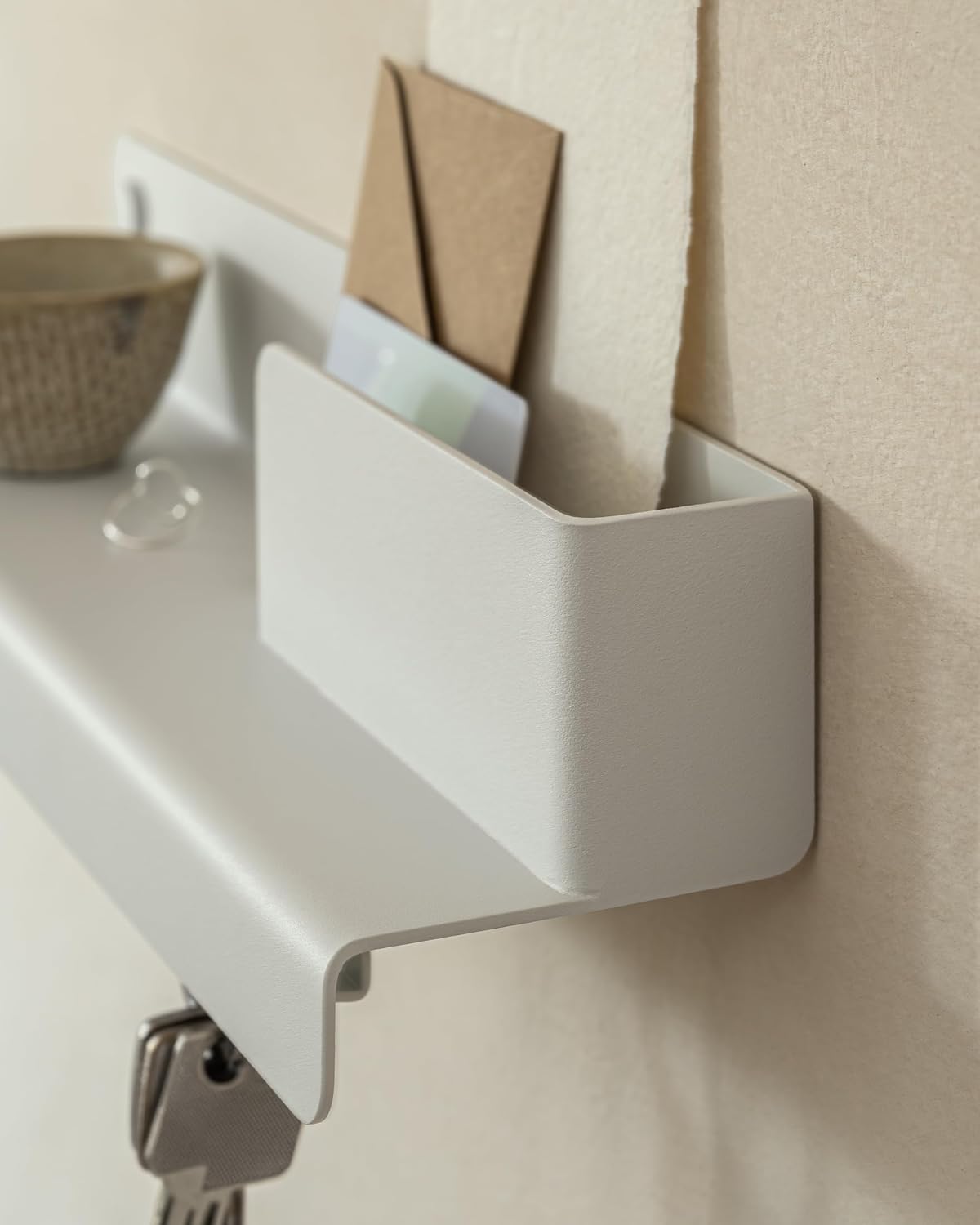 Kazai. Key Holder for Wall 'Holmsen' | Minimalist Key Hooks Design from Berlin | Modern Key Hanger with Metal Shelf | Key Hook Wall Mounted as Hallway Furniture | Sand Taupe