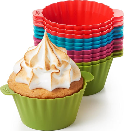 OXO Good Grips Silicone Baking Cups, Pack of 12, Reusable, BPA-Free, Dishwasher Safe, Non-Stick, Food Grade, Cupcake Cups, Muffin Cups, Cupcake Liners, Muffin Liners