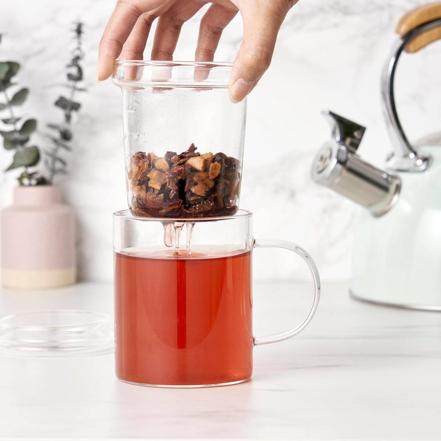 Pinky Up Blake Tea Infuser Mug with Lid, Glass Cups for Loose Leaf or Flowering Teas, Travel Mugs, Home Office, Picnic, Camping, 12 oz Set of 1, Clear