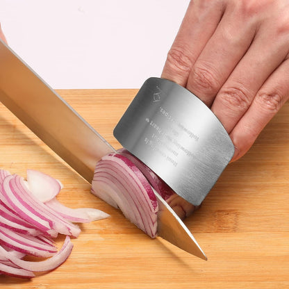 Finger Guards for Cutting, Stainless Steel 304 Finger Guard for Cutting Food, Finger Protectors, Finger Protector, Avoid Hurting when Slicing and Dicing, Black 2 Pieces