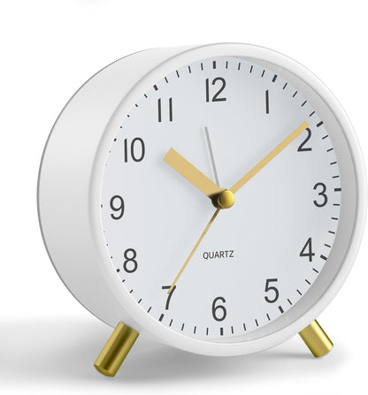 JALL Analog Alarm Clock, 4 inch Super Silent Non Ticking Small Clock with Night Light, Battery Operated, Simple Design, Old Fashioned Style Ideal Decor, for Bedroom, Bedside, Desk, Adult, Gift, Green