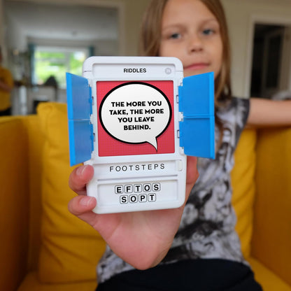 Logos Travel Game - Guess 100 Logos | Flash Cards with Slide Reveal Case | Card Game, Gift, Stocking Stuffer | Hours of Fun for Kids and Adults | Ages 6+