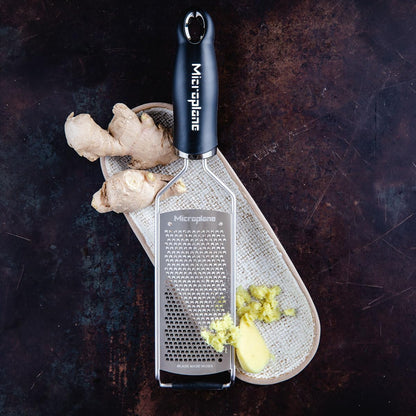Microplane Gourmet Series Cheese Grater with Soft Touch Handle (Extra Coarse, Black)