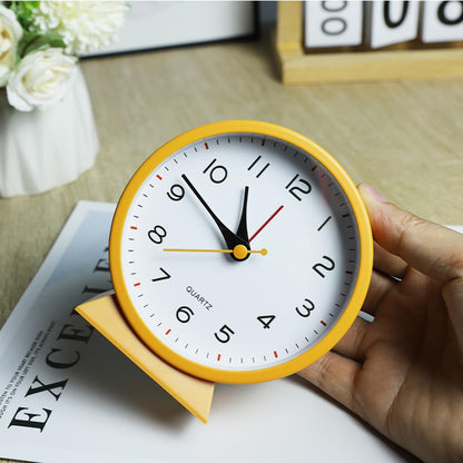 SHISEDECO Small Antique Retro Analog Alarm Clock, 4.5" Desk Clock, Pink | Small Silent Bedside Deskclock with Light Function, Non-Ticking Tableclock Decor for Living Room, Bedroom, Bedside, Shelf