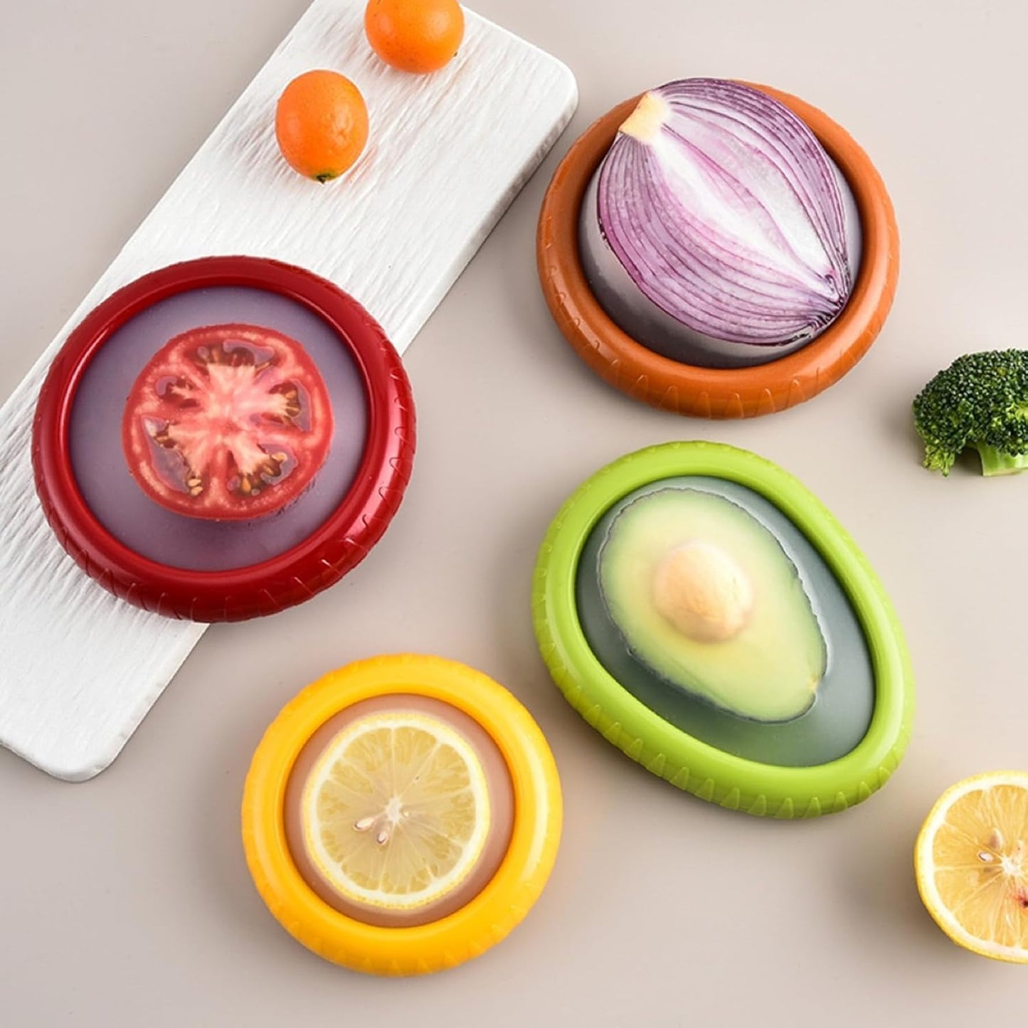 Set of 4 Reusable Fruit and Veggie Savers - Ideal for Avocados, Lemons,Tomatoes, Garlic, Onions, and More