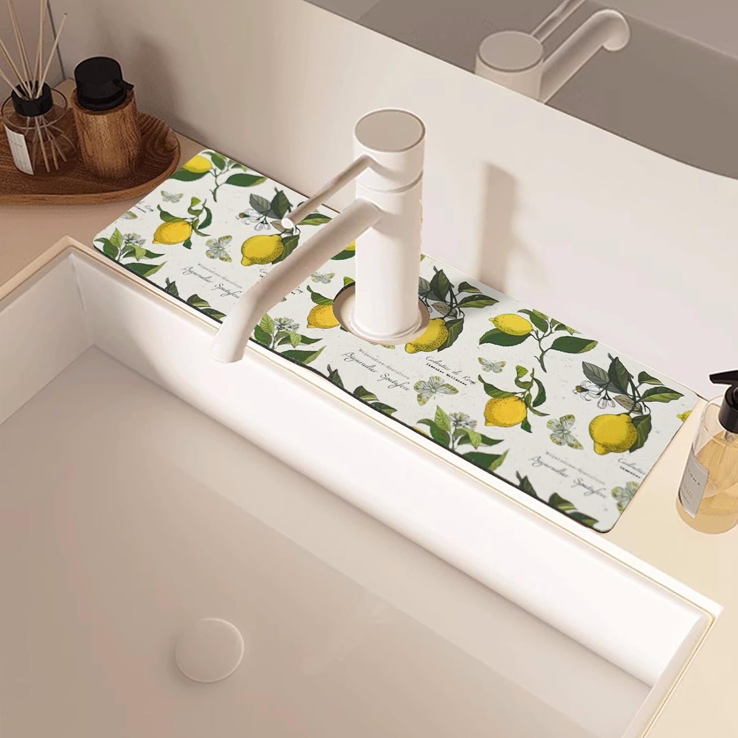 Sink Faucet Absorbing Mat, 2 Pack Drying Mat Around Faucet Sink Splash Guard Behind Faucet Sinkmat For Kitchen Bathroom Island Rv 24 * 5.5 Inch (60 * 14 cm)