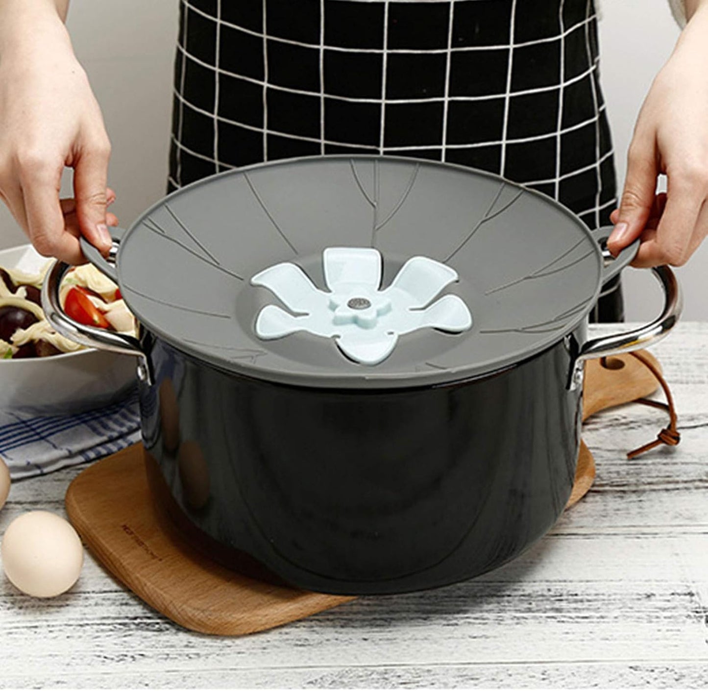 Spill Stopper Lid Cover and Overflow Stopper for Pans and Pots Boil, Silicone Pot Lid Fits Openings above 5.9" in Diameter, 1pc (8.86, Grey)
