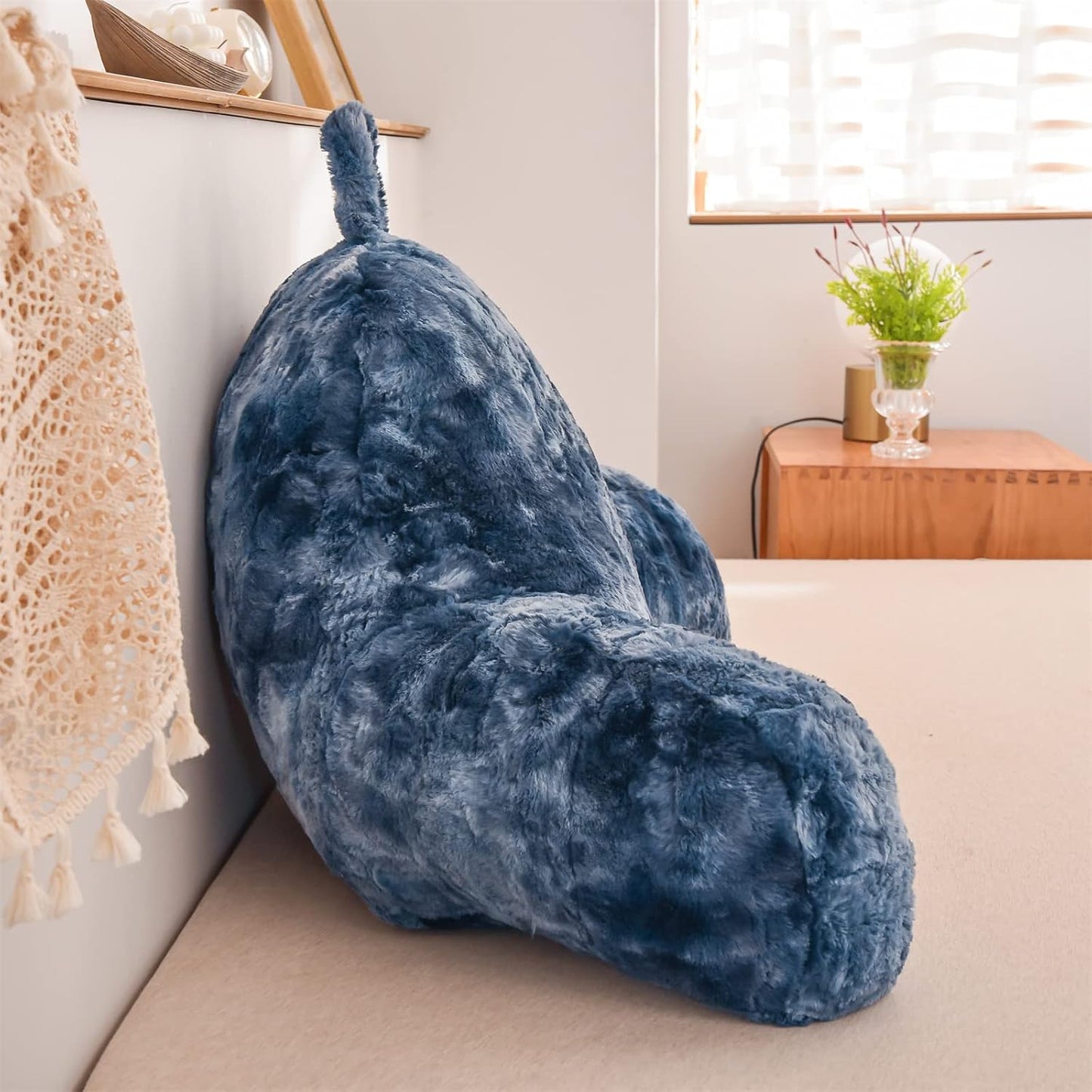 A Nice Night Ivory Reading Pillow, 18.5" Bed Wedge Pillows with Arms | Back Support For Sitting,Faux Fur Backrest Pillow For Adult Children, Supports Reading,Gaming & Relaxing in Bed,Couch,Floor