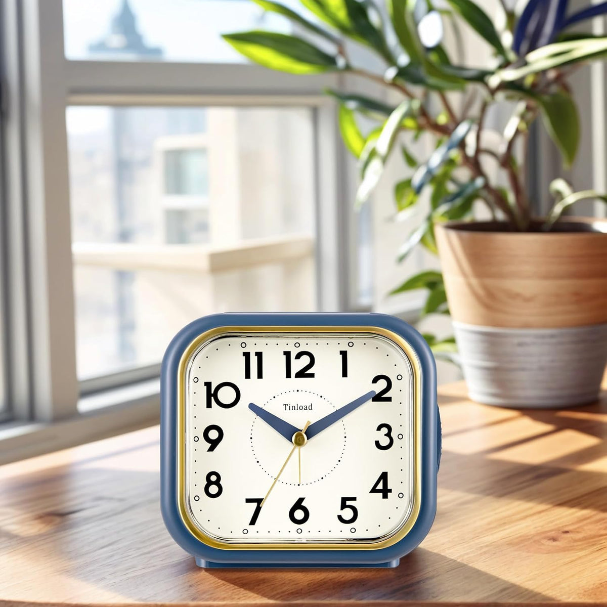 Tinload 4.3" Vintage Retro Analog Alarm Clock, Super Silent Non Ticking Clock with Manual Light, Snooze, Battery Operated, Simply Design, for Living Room, Bedroom, Bedside, Desk(Blue-V2)