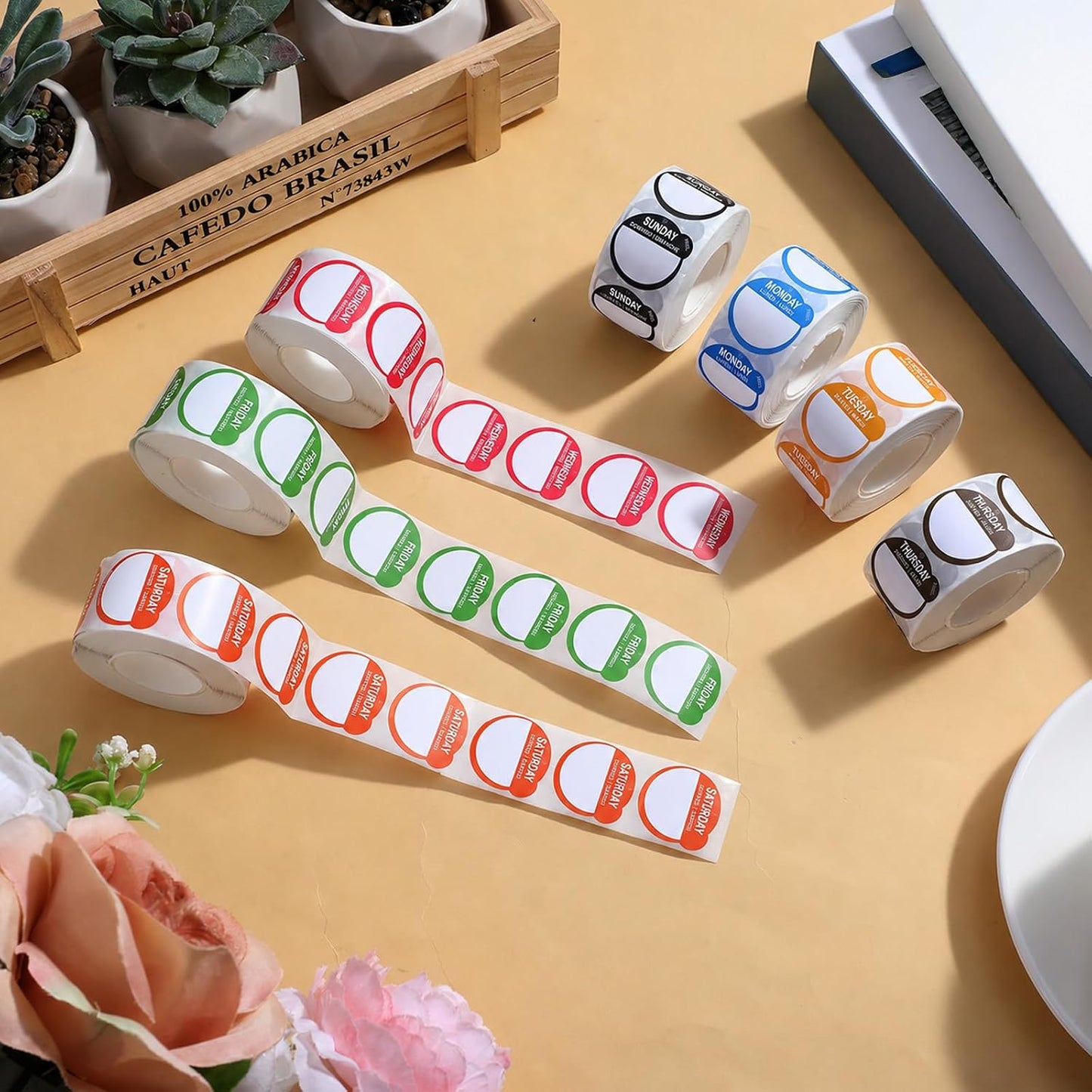 14 Roll 7000 Pcs Day of The Week Labels Food Labels Monday Through Sunday Management Inventory Stickers Removable Weekly Self Adhesive Date Dot Stickers for Restaurant Kitchen Containers Dispenser