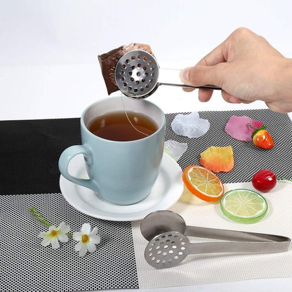 Pssopp Tea Bag Tongs Stainless Steel Teabag Squeezer Tool 2pcs 6.1in Round Grip Holder with Solid and Strainer Plates for Removing Tea Bags Lemon Slices in Kitchen Bar