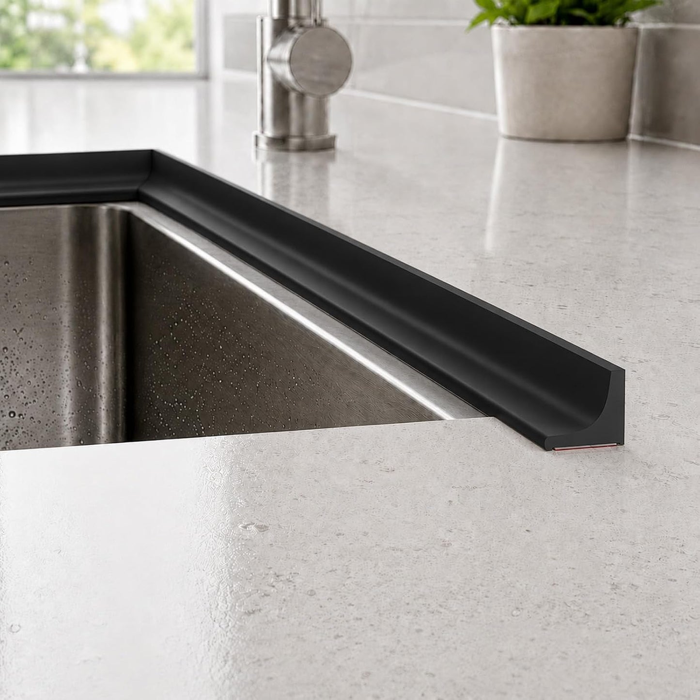 39 inch Silicone Water Guard for Kitchen Sink, Rubber Shower Threshold Splash Guard, Shower Barrier Water Strip Dam, Corner Water Retaining Dam Strip for Kitchen Sink Cooktop Bathroom Tub