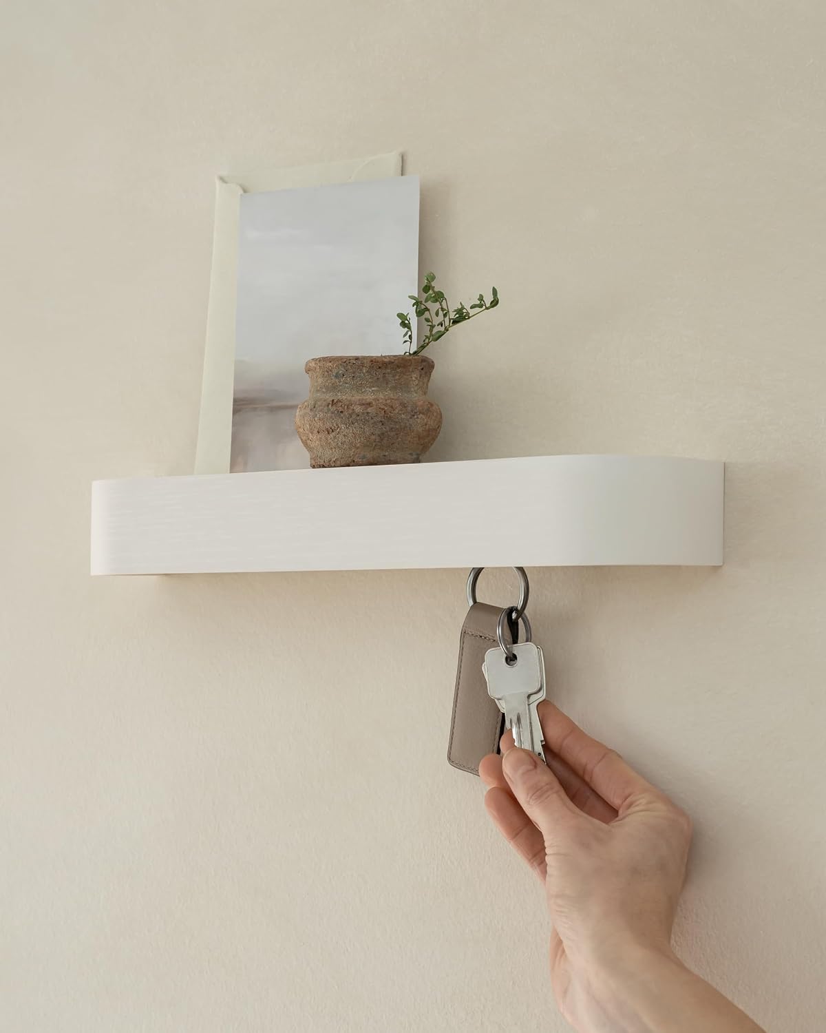 Kazai. Key Holder 'Toke' | Minimalist Key Hook Design from Berlin | Modern Key Holder Wall Mount with Wooden Shelf | Key Rack for Wall as Entryway Organizer | Walnut
